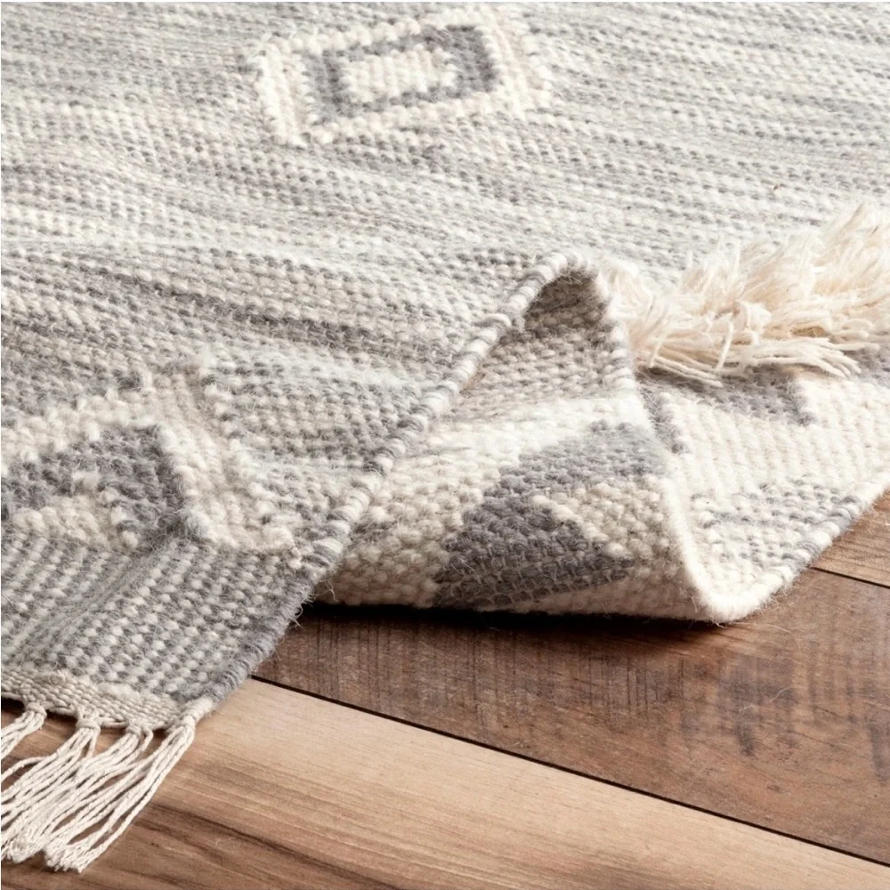 Cream and White Textured Area Rug - Picture 6 of 9